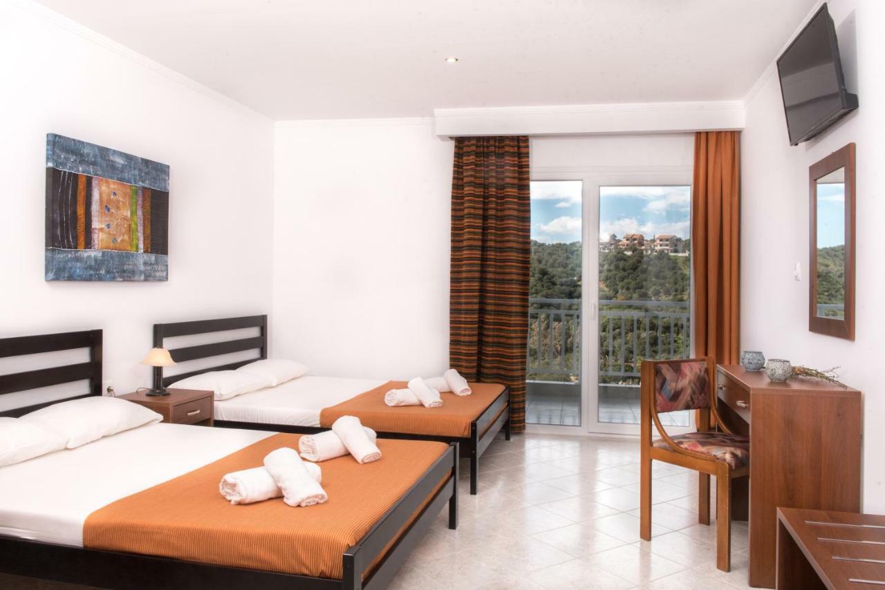 Demi Studios Amolianí Luaran gambar
